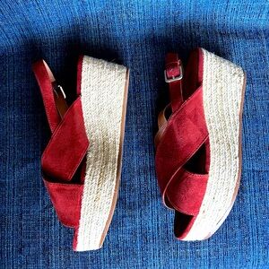 Red faux-suede cross strap platform sandals